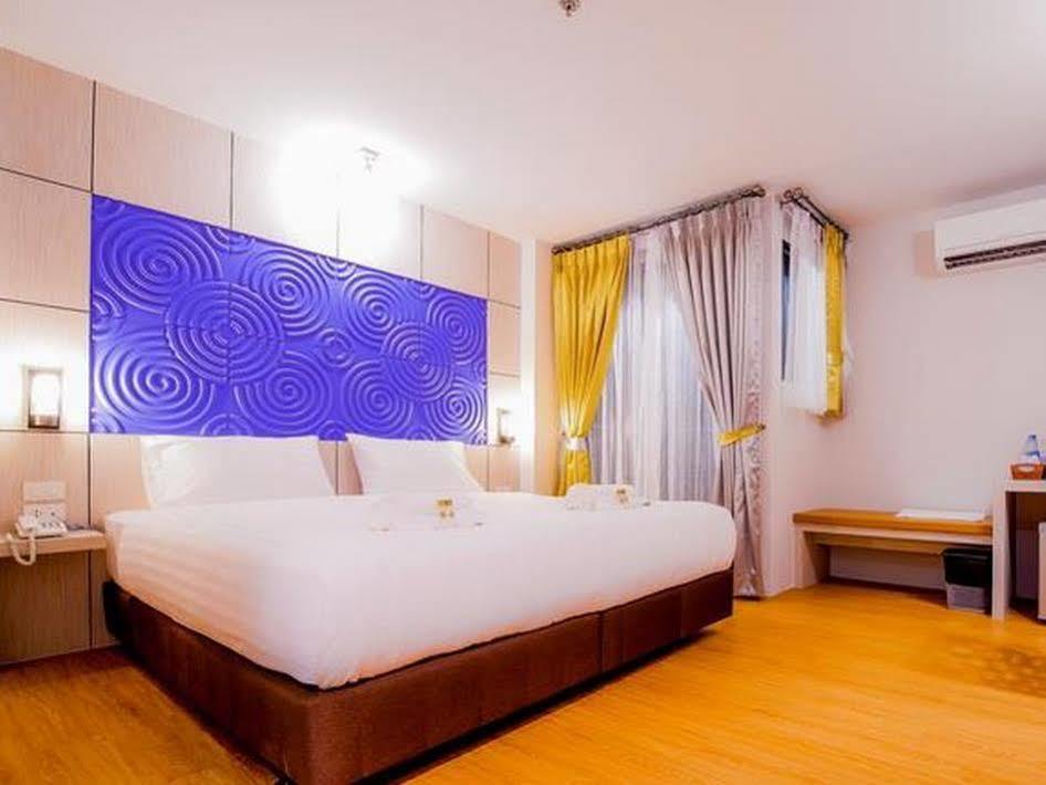 De Boutique Hotel Prachuap Khiri Khan Bagian luar foto